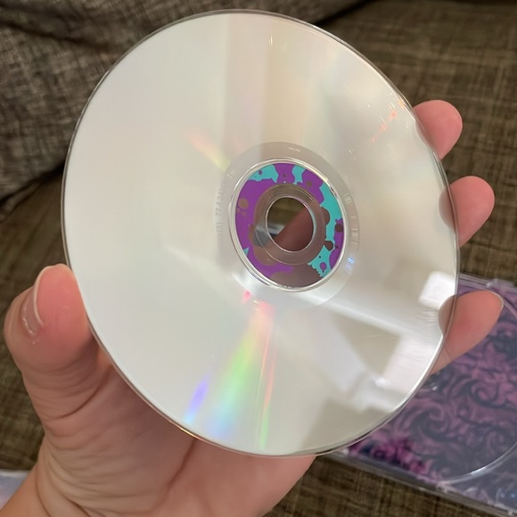 🔥 3/$25 - Descendants 2 - Picture 3 of 3